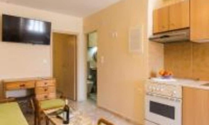 Lefkada Town Apartamento | Limonero New City Apartment 1 with Private Parking