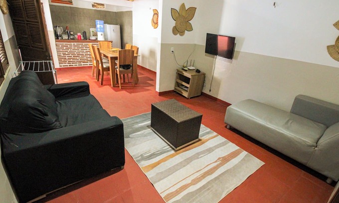 Canoa Quebrada Casa | Azul House - Cozy on Broadway Just Steps from the Beach