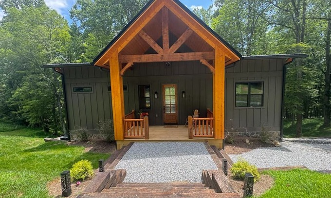 Piney Creek Casa | Rocky Creek Retreat - Private home with river access