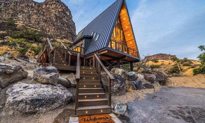 Twin Falls Cabina | Peaceful Aframe Lux Cabin in Snake River Canyon