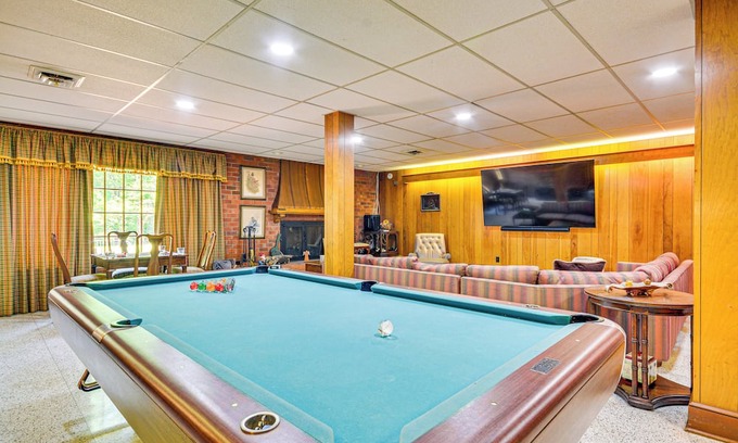 Thomasville Casa | 2 Mi to Main St Thomasville: Family Home w/Games