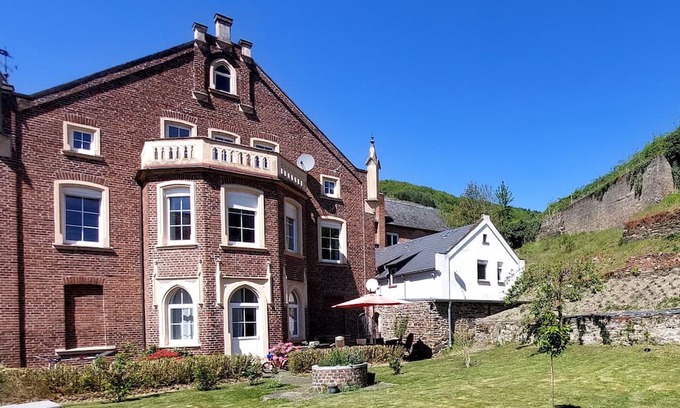 Merl Apartamento | Vacation apartment "Beim alten Pfarrhaus"