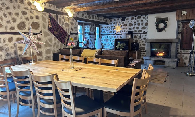Old Town Casa | Cosy, rustic house ideal for big families and groups of friends.