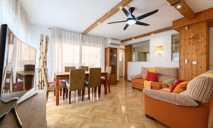 Villa de Vallecas Apartamento | Family Flat with Terrace and Swimming Pool in Private Urbanisation- Madrid