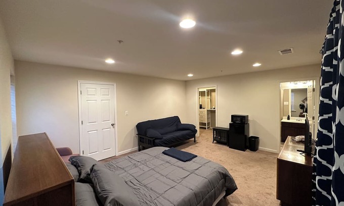 Bel Air Casa | Restful Non-Shared Basement Suite In Harford MD