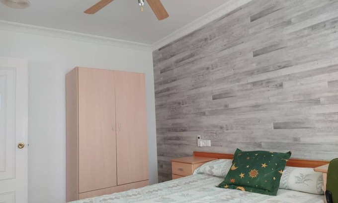 Almeria Apartamento | Apartment 'Comfortable Excellent Views' with Sea View, Wi-Fi and Air Conditioning