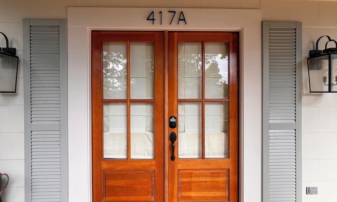Columbus Casa | Tranquil Riverfront townhome with AC in charming Columbus