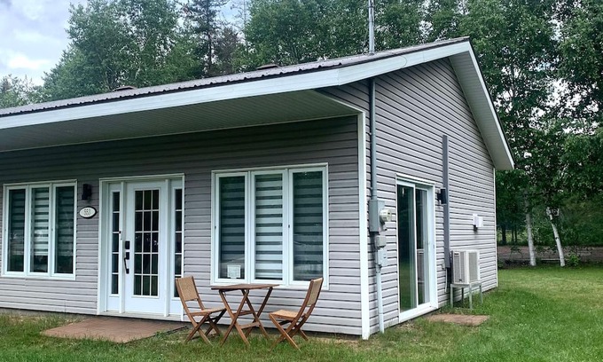 Maria-Chapdelaine Chalet De Esquí | Chaleureuse maisonà 2 pas du lac St-Jean