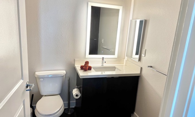 Glendale Apartamento | Charming, Peaceful Apartment Retreat in Griffith