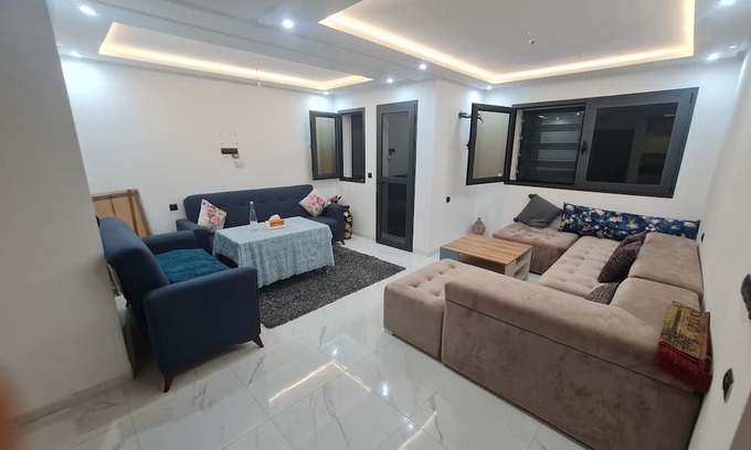 Harhoura Apartamento | Bright, modern apartment in Harhoura - 7 minutes from the beach