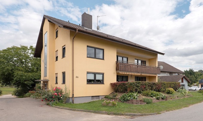 Sinsheim Apartamento | Apartment 'Waidbachhof' with Balcony and Wi-Fi