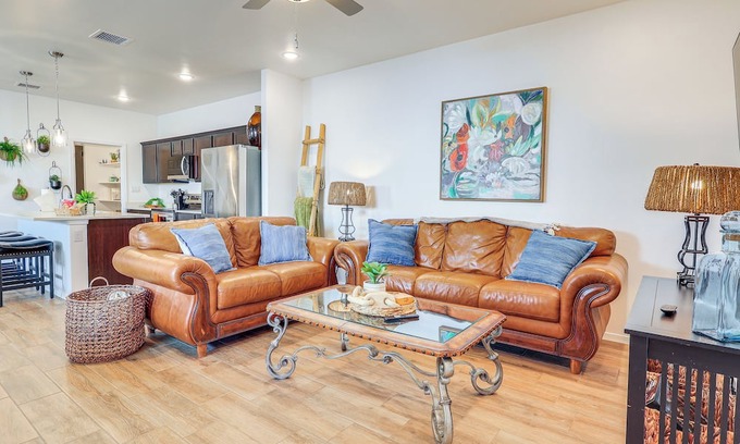 Las Cruces Casa | Home w/Private Patio 10 Mi to Rio Grande!