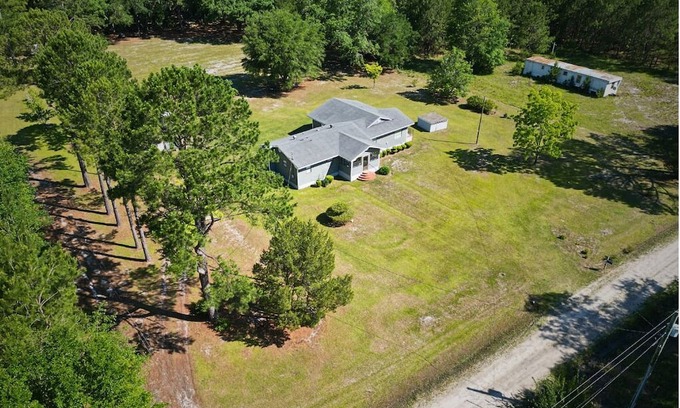 Early Branch Casa | Lowcountry Orchard Getaway: 4-bedroom house in lovely Yemassee, SC Sleeps 12