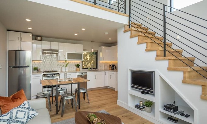 Millbrae Apartamento | Walk to BART & Caltrain! Modern Luxury Cottage