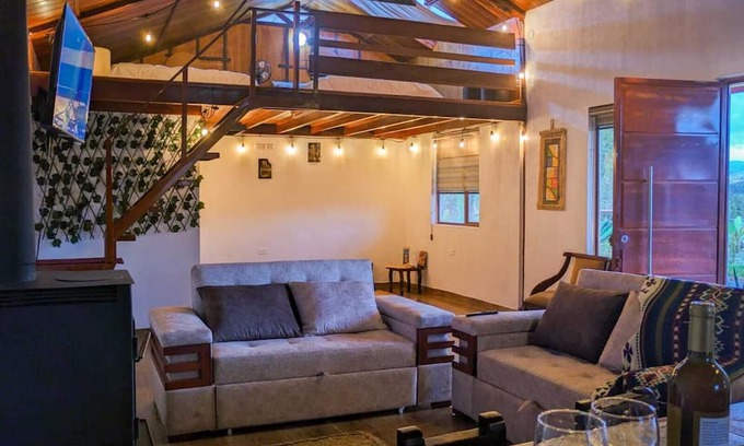 Latacunga Cabina | Ciela's Cabin with Jacuzzi Minigolf (pet friendly)