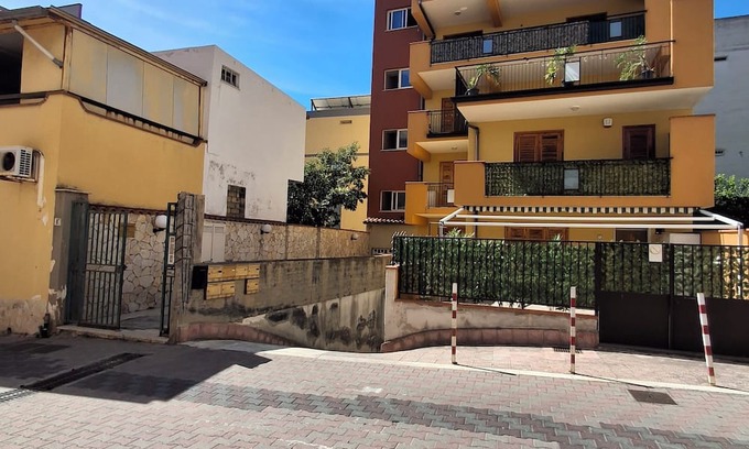 Roccalumera Cama Y Desayuno | BREZZA MARINA A totally new facility with all the requirements.
