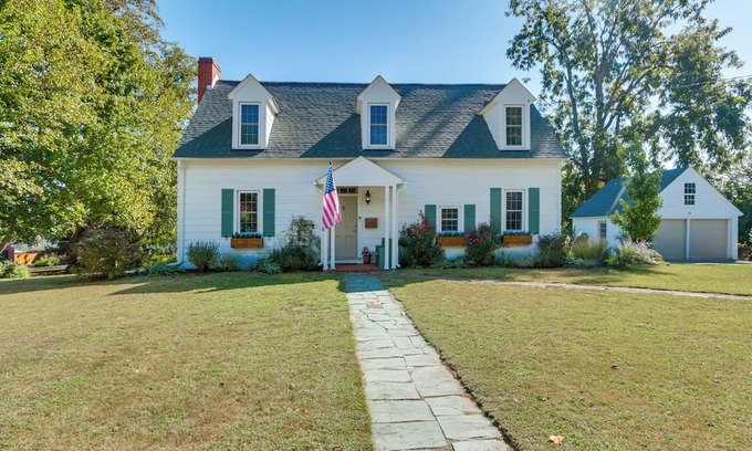 Charles Town Casa | Walkable Location: Historic Home in Charles Town!