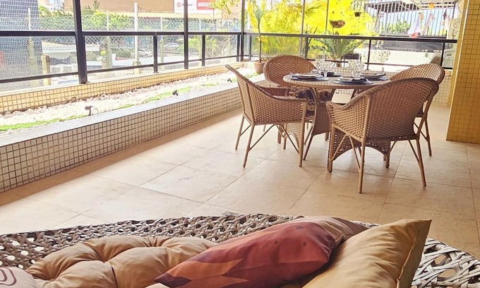 Manaira Apartamento | Spacious flat 1 block from Manaíra Beach and shopping malls, large balcony