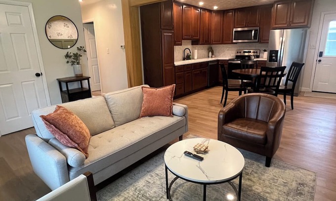 Xenia Casa | Charming single-story house perfect for getaways or extended stays.