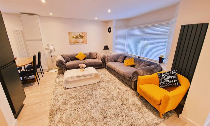 Chorlton-by-Backford Casa | Luxurious Home in Chester, a Beautiful Sanctuary