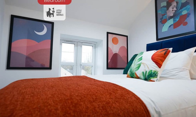 Yardley Hastings Cabaña | Serene 3BR Cottage Escape: Parking, Kitchen, Wi-Fi