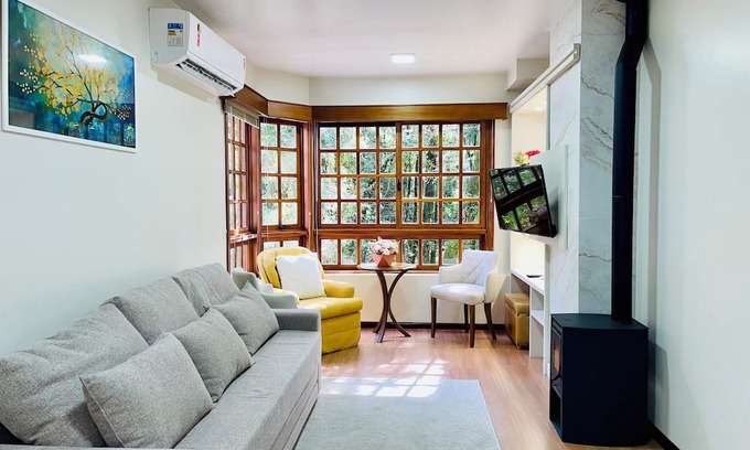 Floresta Apartamento | Apartment in the heart of Gramado, about a 10-minute walk from Rua Coberta