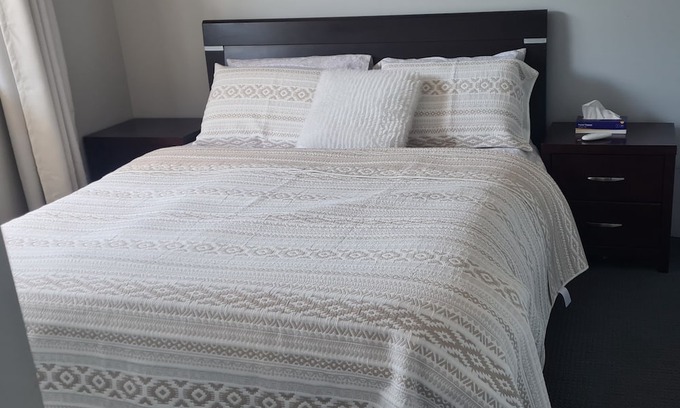Llanarth Casa | Llanath home.7.8 km to Mount panorama racing circuit
