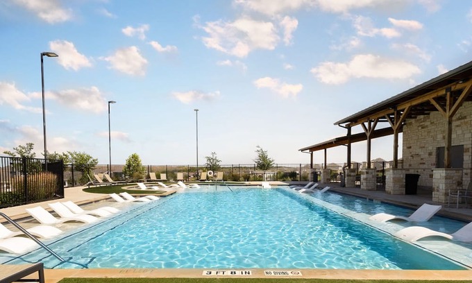Buda Casa | Purple Prairie Retreat/Pool, Patio, & BBQ