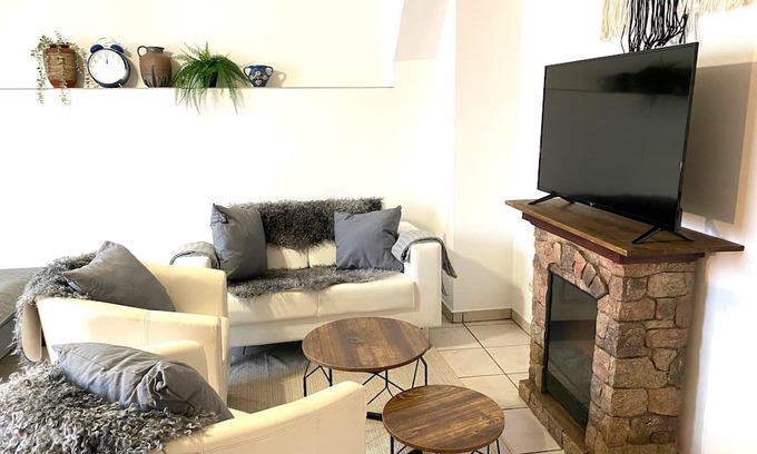 Nieder Mockstadt Apartamento | Mi Casita: 1-room apartment with three single beds, 2min to the highway