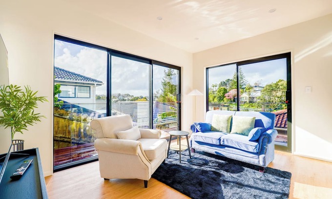Glenfield Casa | Modern 4-Bedroom Home in Glenfield