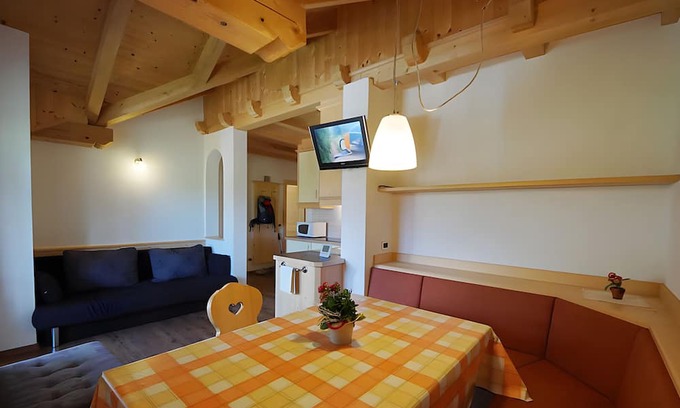 La Valle Apartamento | Apartment 'Rît' with Mountain View, Shared Terrace and Wi-Fi