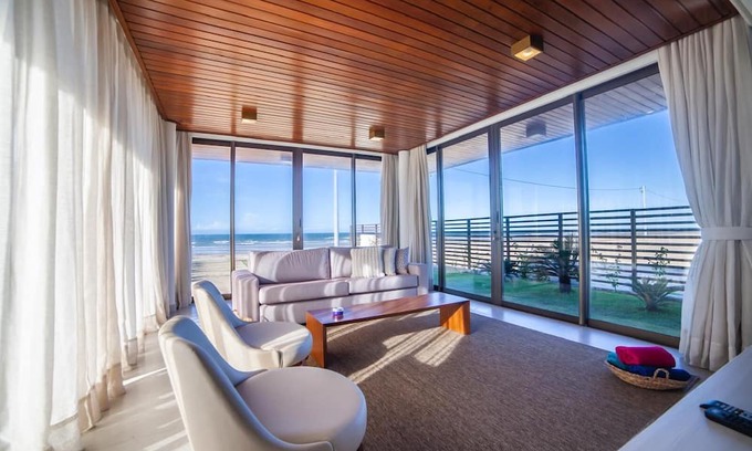 Acarai Villa | Villa Rafael Front Beach
