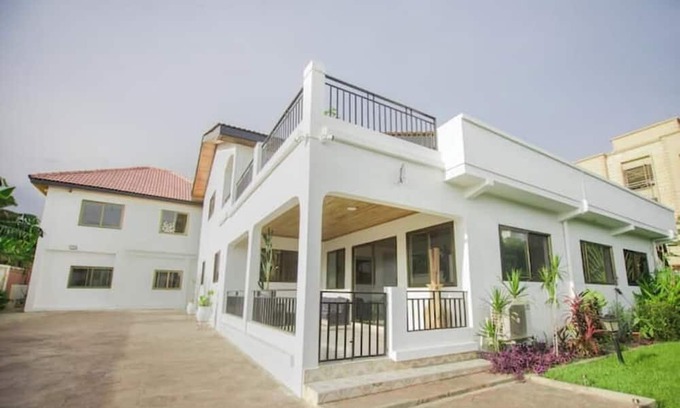 Teshie Villa | A 6-Bedroom Masterpiece in East Legon: Where Comfort Meets Elegance