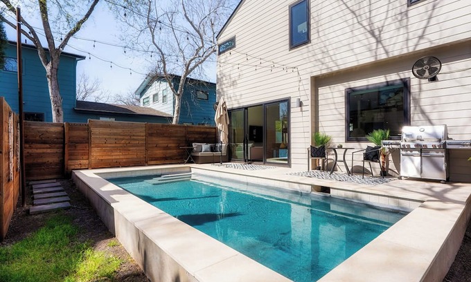 Brentwood Casa | Chic Poolside Escape - Central Austin 4BR + Pool