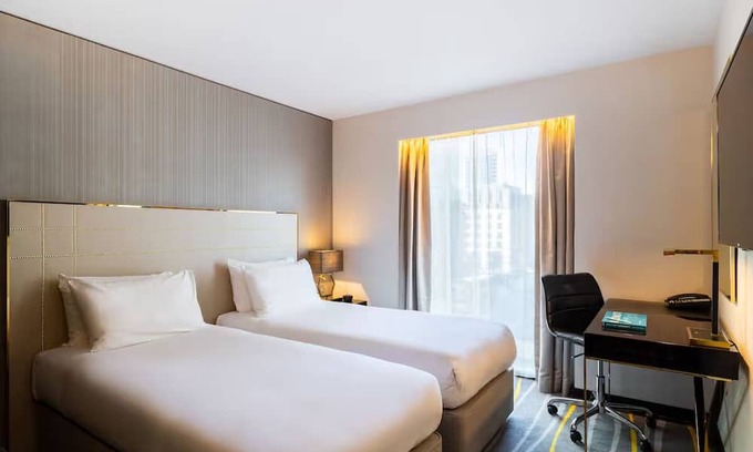 Portsoken Hotel | Deluxe, Spitel Fyeld Twin at Hotel Saint - Near Tower Bridge and Somerset House