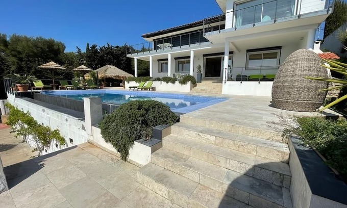 Bandol Villa | Ground floor apartment Villa with pool