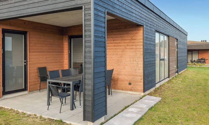 Hjarbæk Casa | 3 bedroom nice home in Løgstrup
