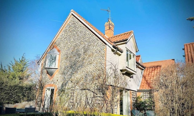 Holt Casa | Blakeney. Harbour View