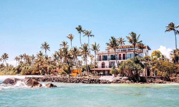 Polhena Complejo | 12 Bed Rooms Luxurious beachfront villa in Polhena
