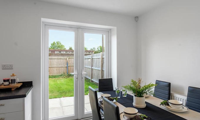 St Helens Casa | St Helens Near Haydock Park Racecourse, Free Parking