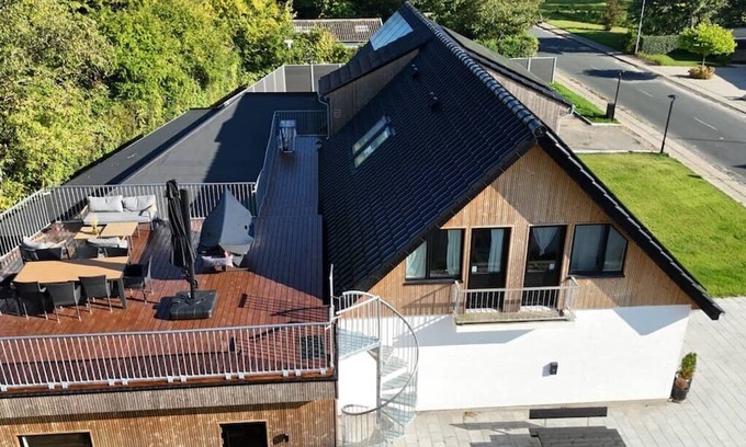 Odense Casa | Large Odense Home w/Rooftop Terrace, 2 Kitchens & Free Parking