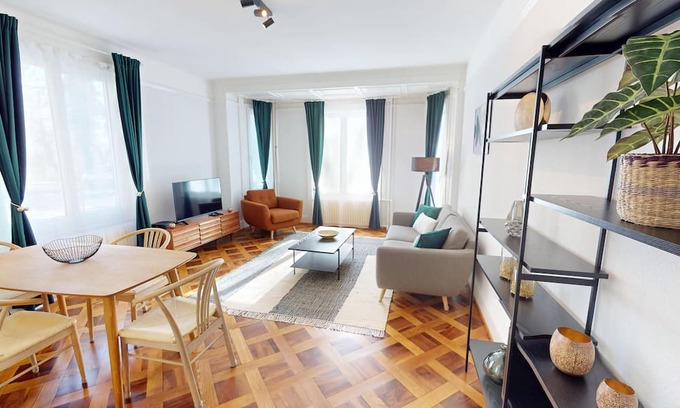 Lausanne Apartamento | Bright & Airy 1-Bedroom Apartment with 2 Bathrooms - Lausanne City Centre