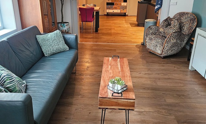 Sprang-Capelle Apartamento | Fine ground floor apartment. Atmospheric, comfortable and child-friendly.