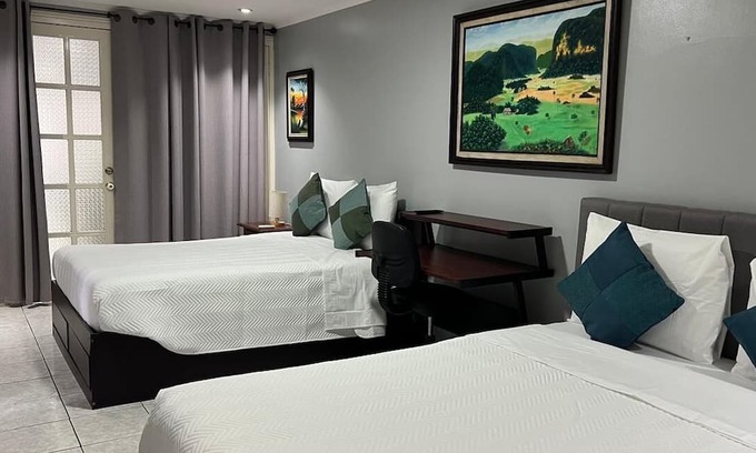 Agonia Cama Y Desayuno | Great expeirence bed & breakfast with AC in down town Alajuela