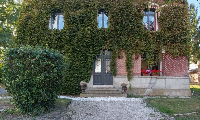 Holnon Casa | Vrbo Property