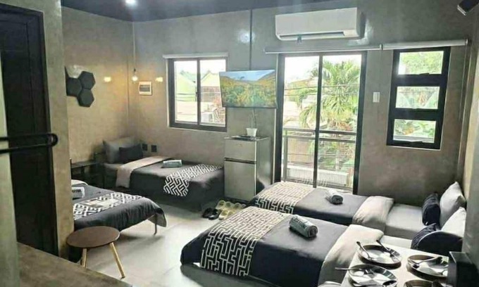 Lucena Apartamento | Spacious Twinbeds room/Casakarina-Lucena City