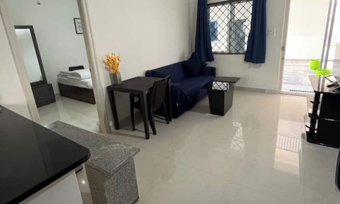 Murugesh Pallya Apartamento | AZURE Suites A1 - 1BHK - 460sft - No Sharing - NEW