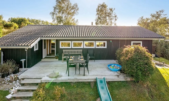 Syddjurs Kommune Casa | "Eggertsine" - 1.2km from the sea by Interhome