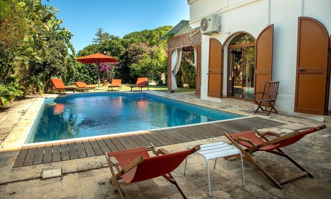 Amilcar Cama Y Desayuno | The house of ruins