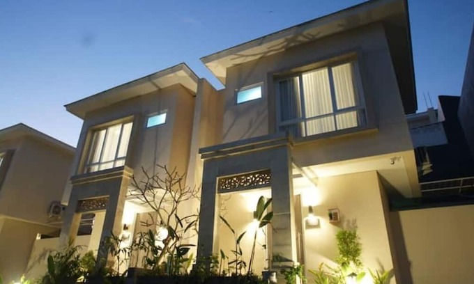Kutuh Villa | Azura Villa 2 Nusa Dua, Bali – A Hilltop Haven of Elegance and Tranquility